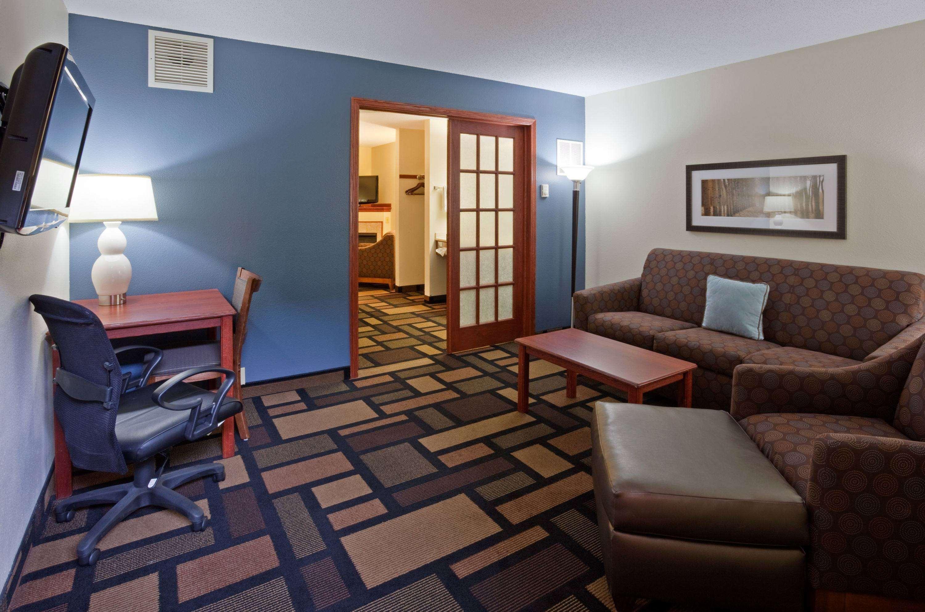 Americinn By Wyndham Austin Exterior photo