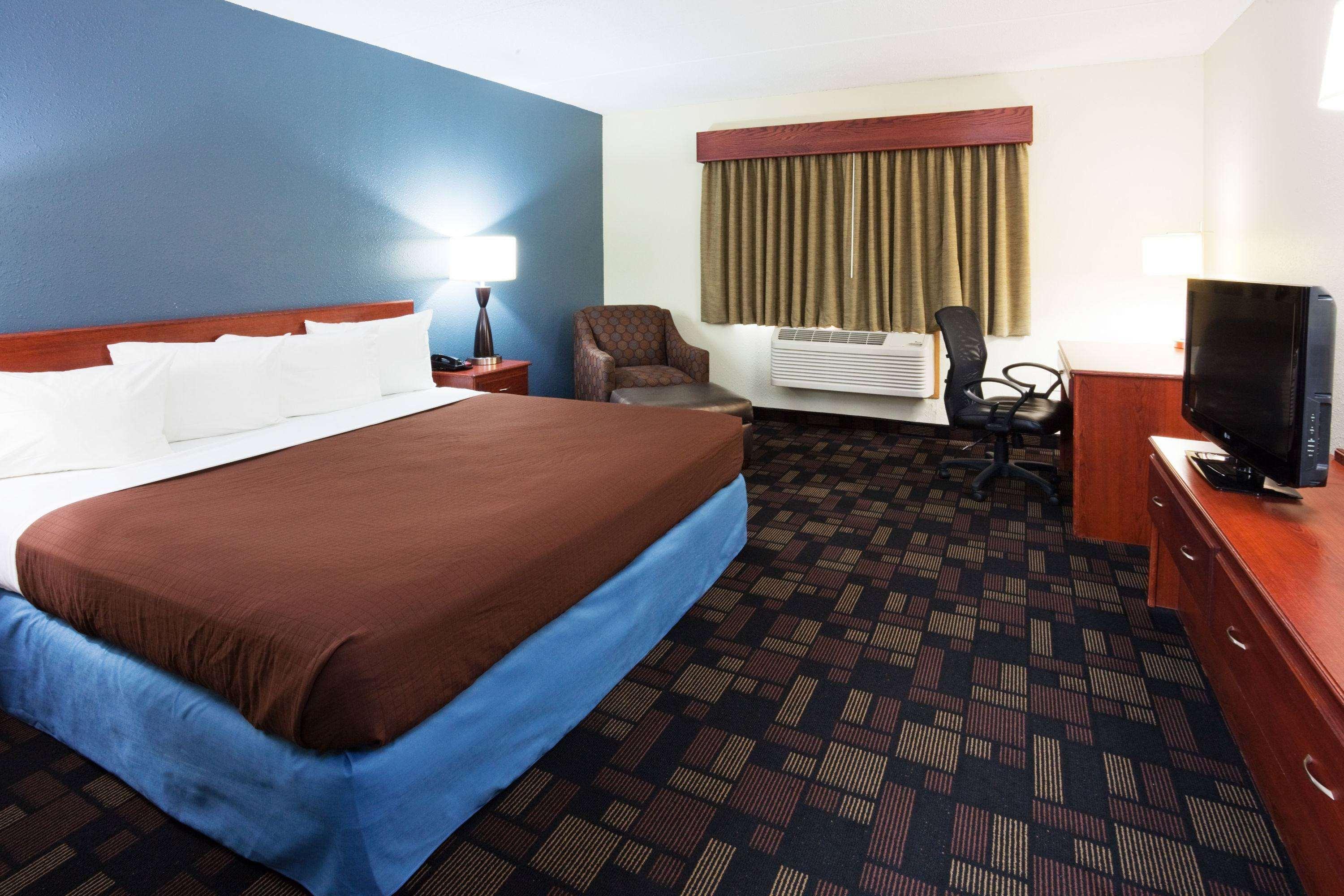 Americinn By Wyndham Austin Exterior photo